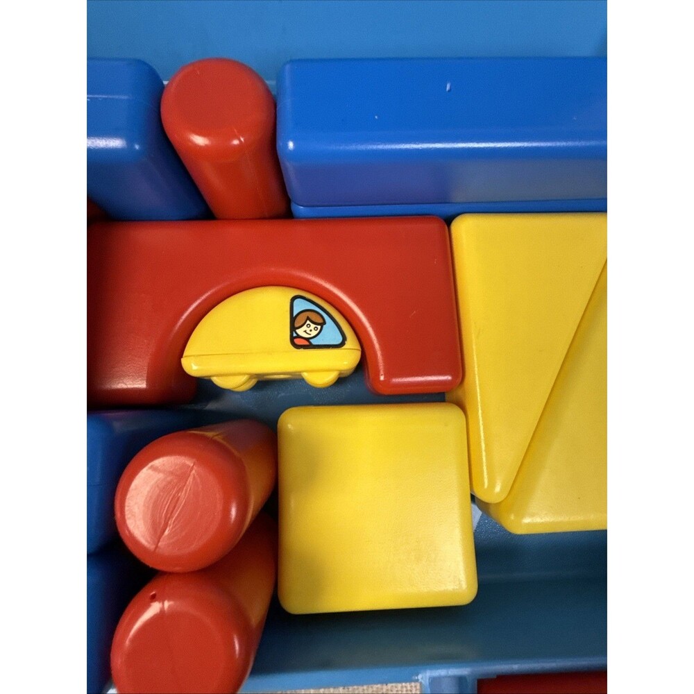 Vtg Little Tikes Carry-A-Long Building Block Case With Blocks 20 Blocks & 1 Car - Picture 6 of 14